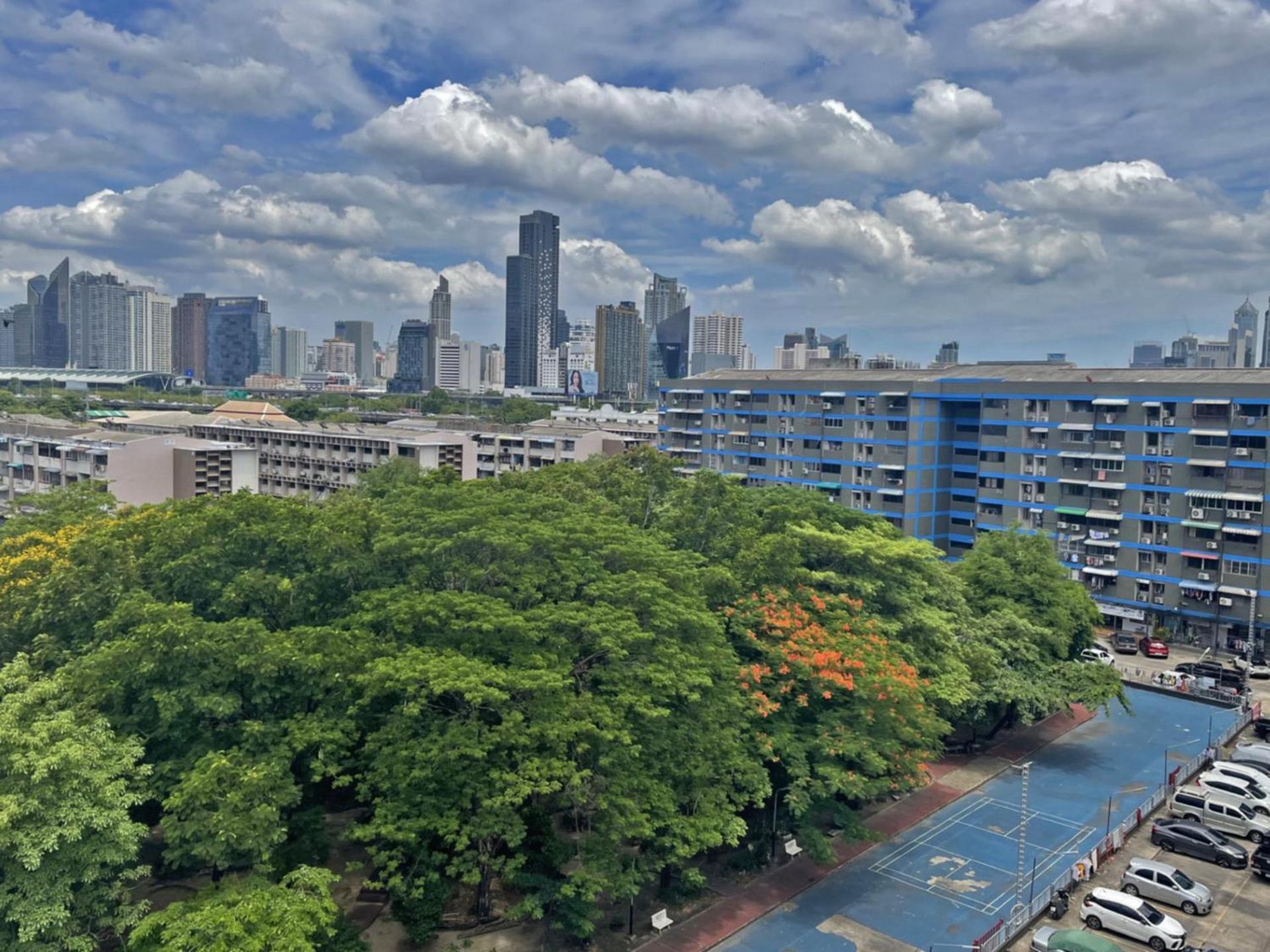 Apartment A4 Dindaeng Bangkok Bagian luar foto