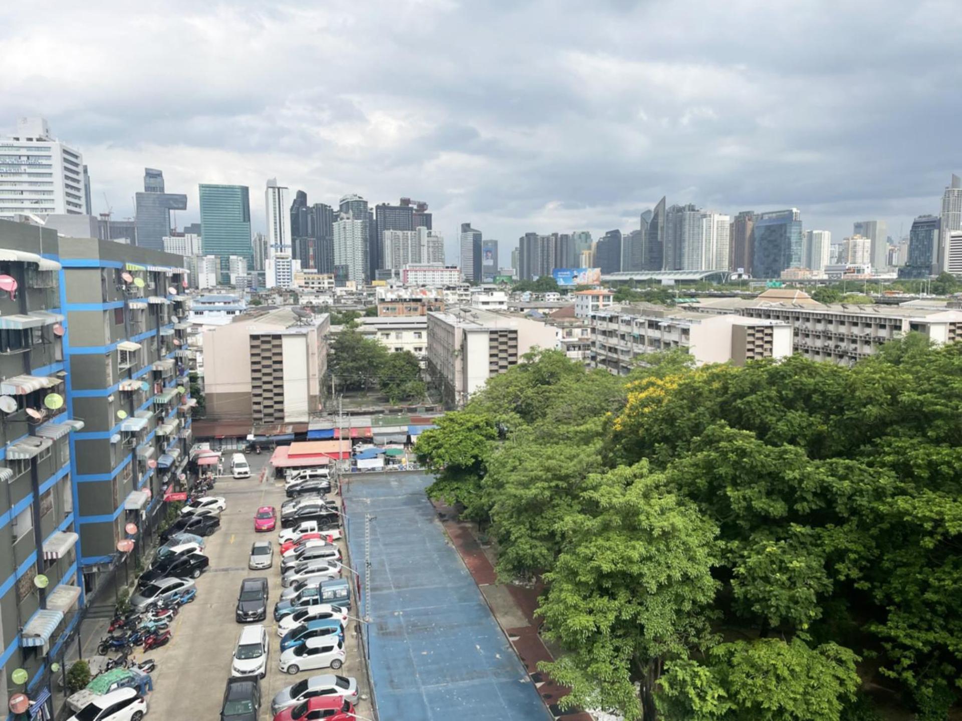 Apartment A4 Dindaeng Bangkok Bagian luar foto